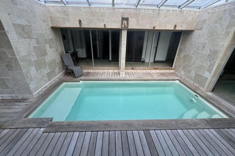 Holiday Home With Indoor Pool, Le Porge Kültér fotó