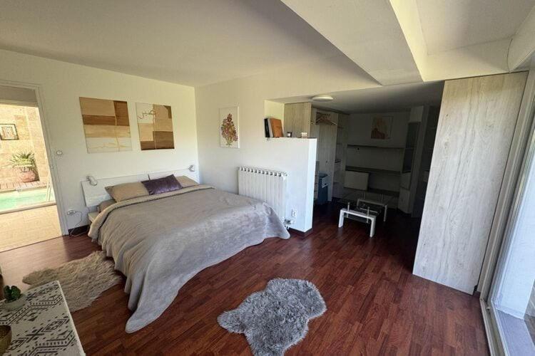 Holiday Home With Indoor Pool, Le Porge Kültér fotó